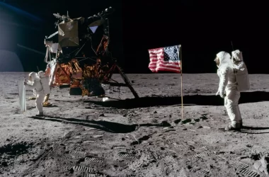 Gli astronauti sulla Luna con la missione Apollo 11