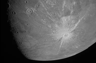 Una nuova scoperta ha messo in luce la presenza di vapore acqueo su Ganimede la luna di Giove ed il più grande satellite del Sistema Solare.