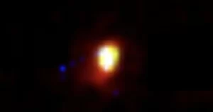 La galassia chiamata CEERS-93316 rilevata dal telescopio James Webb.