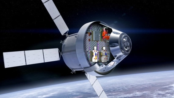 Rappresentazione dei manichini inseriti nella navicella Orion lanciata durante la  missione Artemis I