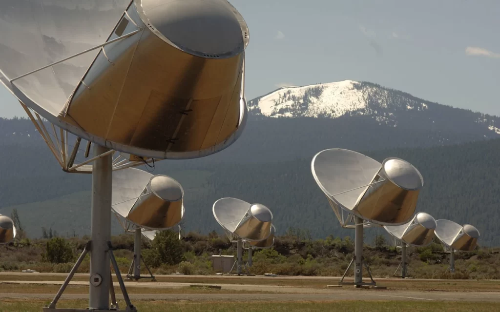Allen Telescope Array nelle Cascade Mountains della California. 