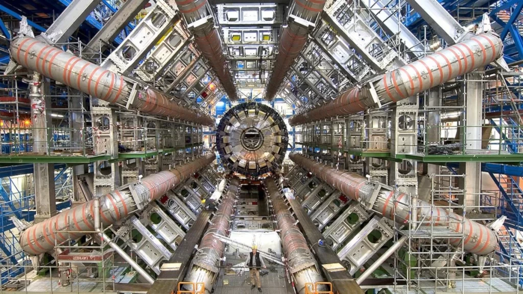 Sezione dell'acceleratore di particelle al CERN di Ginevra.
