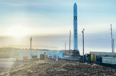 Una nuova azienda la ABL Space Systems si sta affacciando al settore spaziale con un proprio vettore. Il lancio è previsto per il 7 Dicembre.