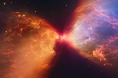 Il telescopio spaziale James Webb ha catturato le immagini della protostella all'interno della nebulosa oscura L1527