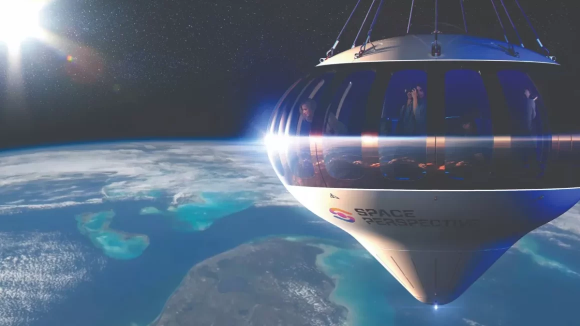 Una nuova azienda la Space Perspective ha progettato un pallone sonda di lusso, la Spaceship Neptune, specificamente per il turismo spaziale