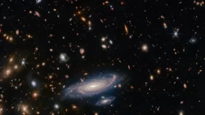 Dalla calibrazione del NIRISS, strumento di James Webb, il telescopio ha catturato una galassia a spirale con dettagli sorprendenti.