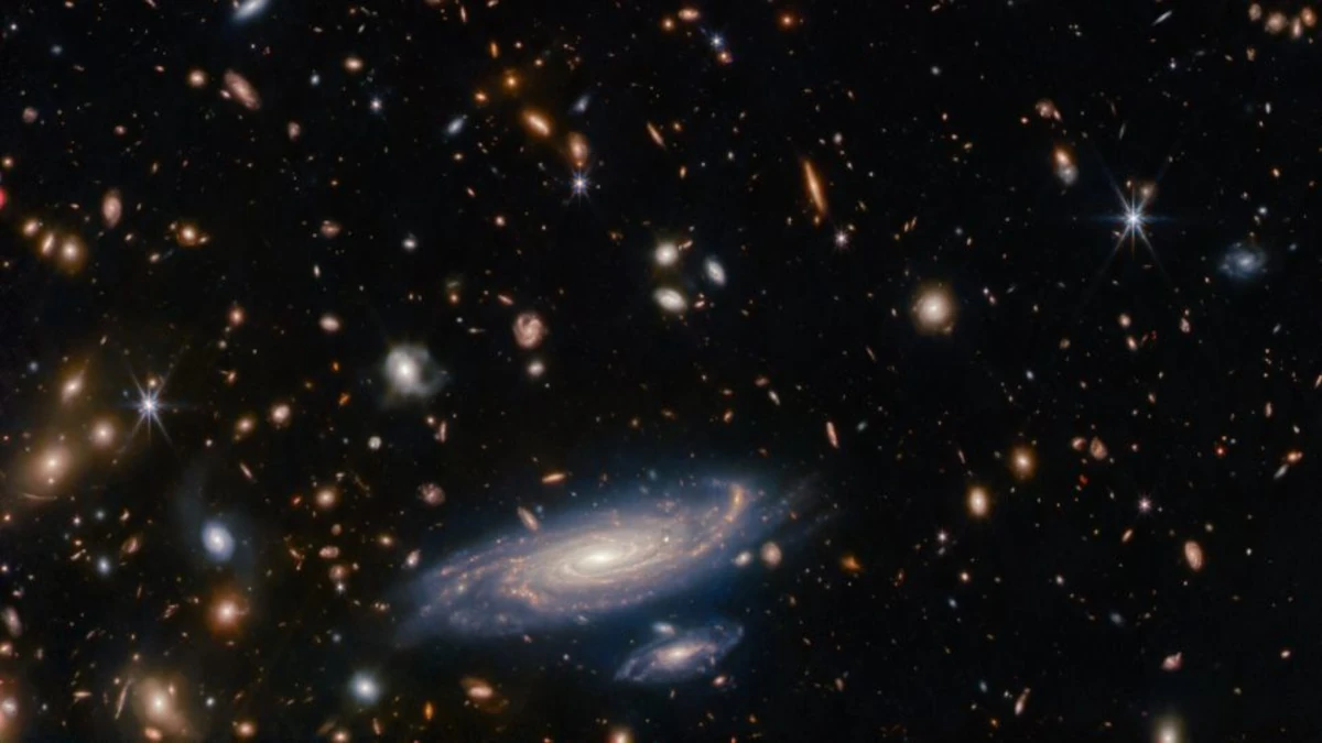 Dalla calibrazione del NIRISS, strumento di James Webb, il telescopio ha catturato una galassia a spirale con dettagli sorprendenti.