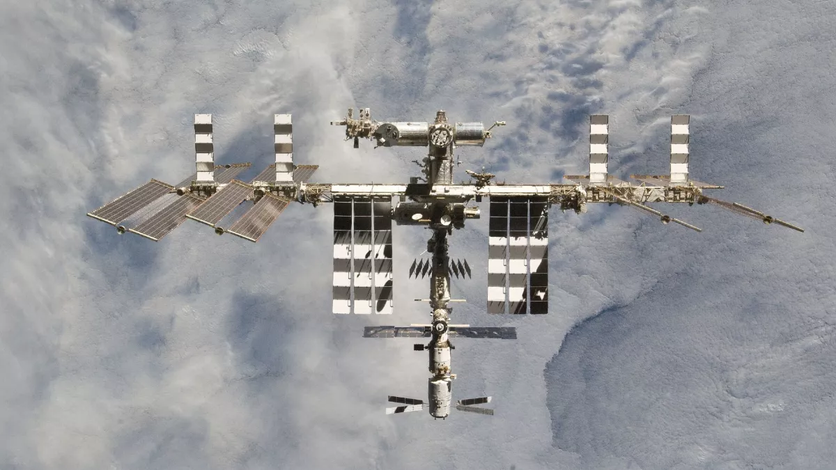 I funzionari della Roscosmos hanno confermato che la Russia rimane a bordo della Stazione Spaziale Internazionale (ISS) fino al 2028