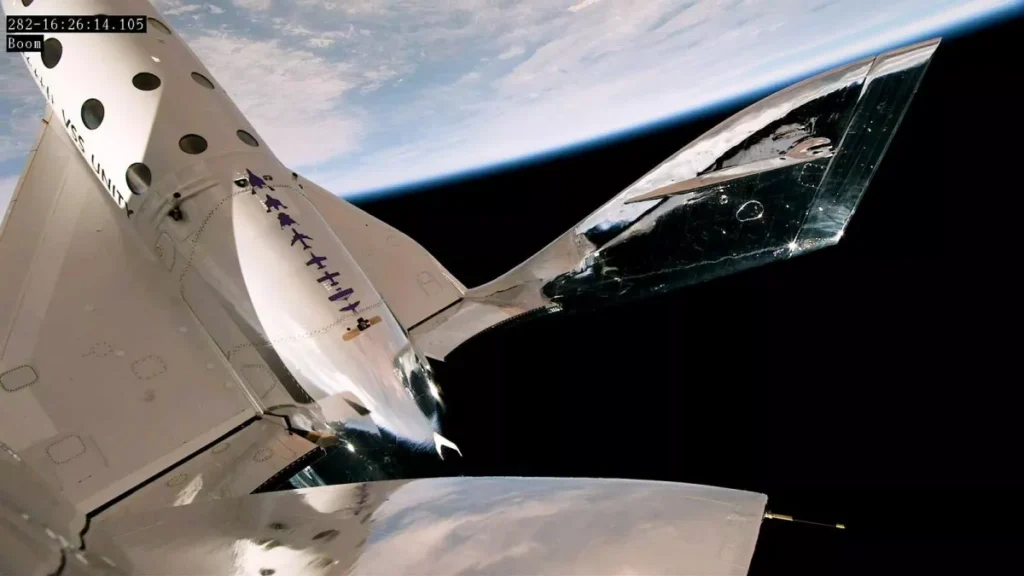 La Virgin Galactic, di Richard Branson, ha effettuato l'ultimo test di volo nello spazio ed è pronta per aprire la rotta commerciale