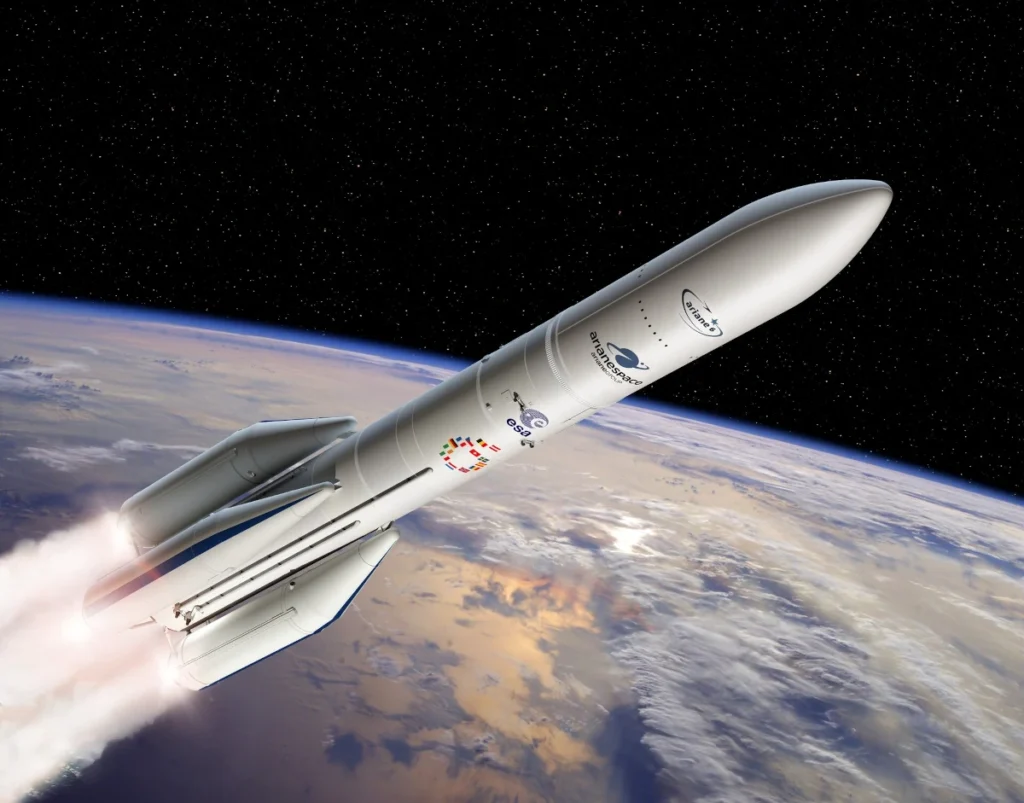 Il nuovo razzo dell'Agenzia spaziale Europea, ESA, Ariane 6 è stato assembralo nel centro di lancio della Guyana Francese pronto per i test
