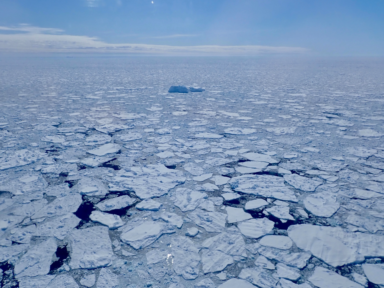 Sempre più evidenze scientifiche mostrano un riduzione del ghiaccio Artico dovuto all'effetto dell'uomo sul cambiamento climatico