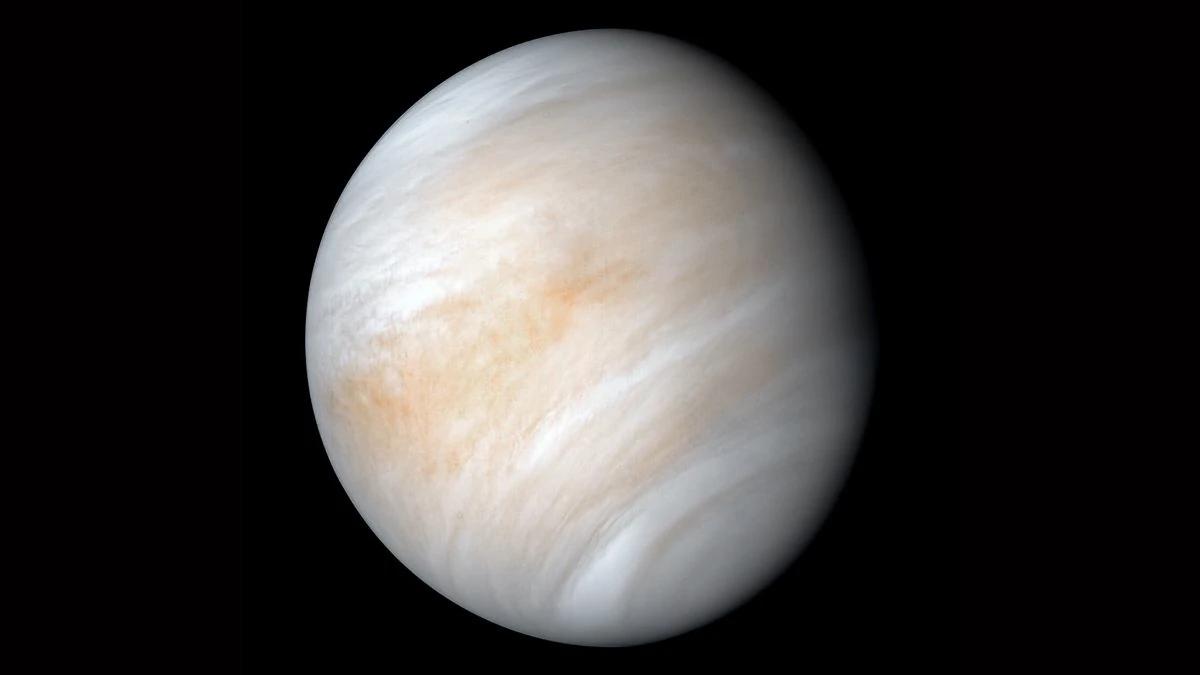 Venere, il secondo pianeta del Sistema Solare, molto simile alla nostra Terra come dimensioni, ma tremendamente diverso per altri aspetti